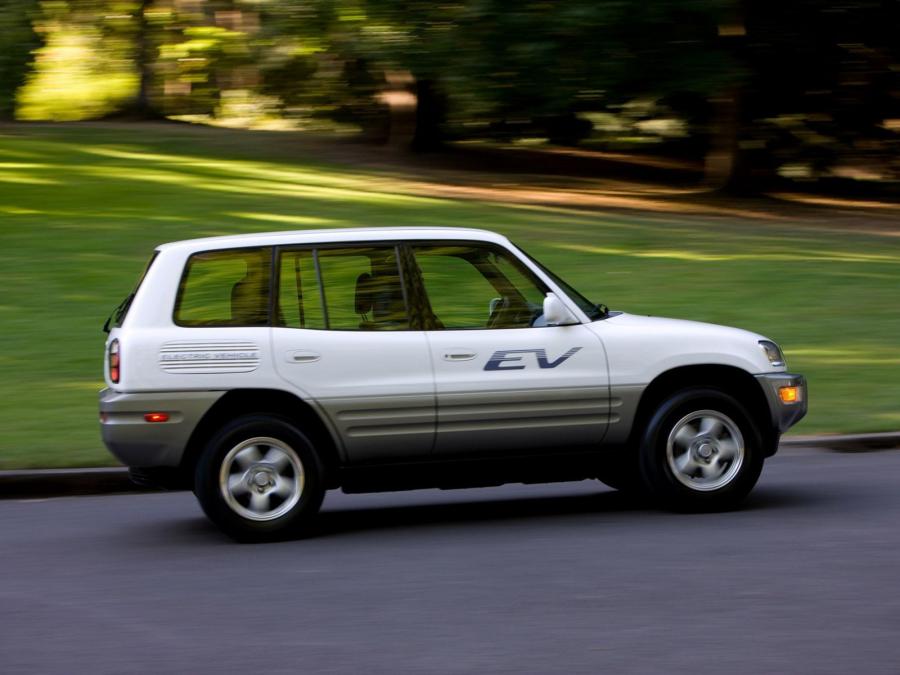  Toyota RAV4 EV 5-Door 1997 года  (фото 3 из 11)